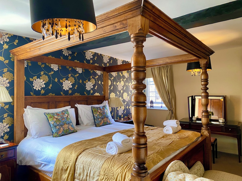 The Castle House Luxury Bed & Breakfast 18/50