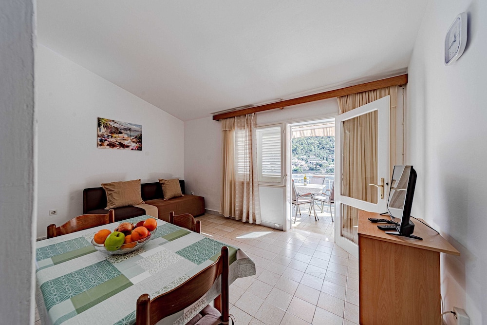 Apartments Kuzma 24/63