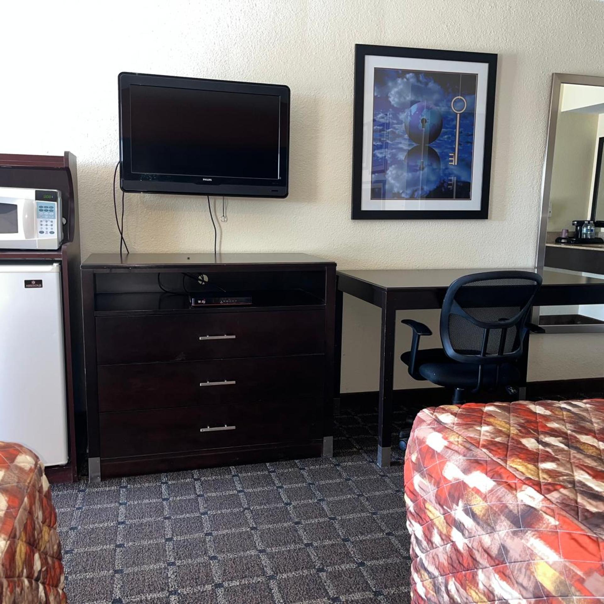 Oregon Trail Inn and Suites 11/50