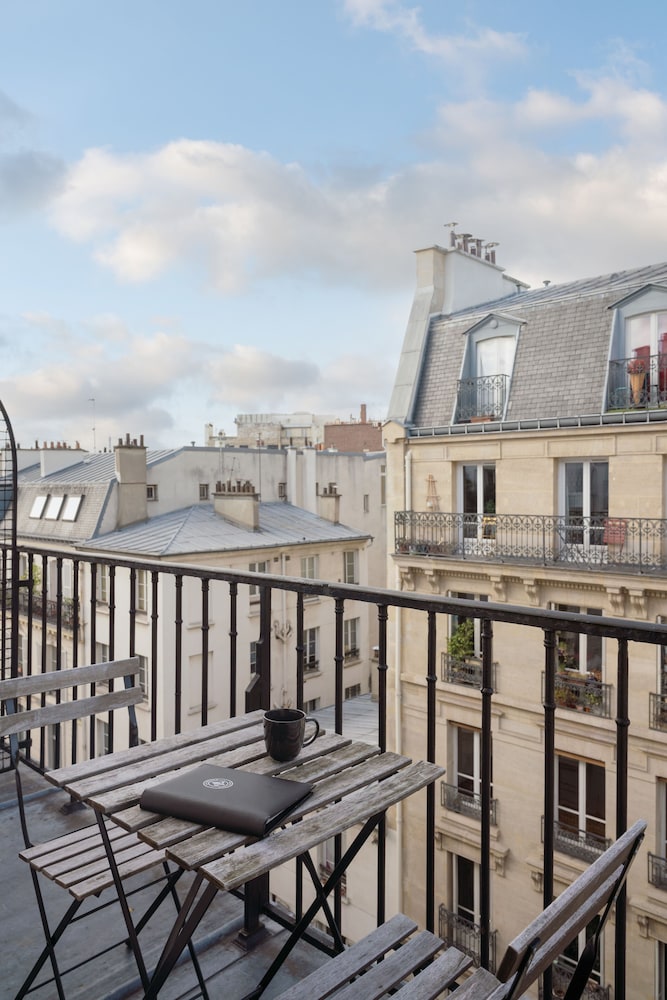 Hotel Saint-Louis Pigalle 4/64