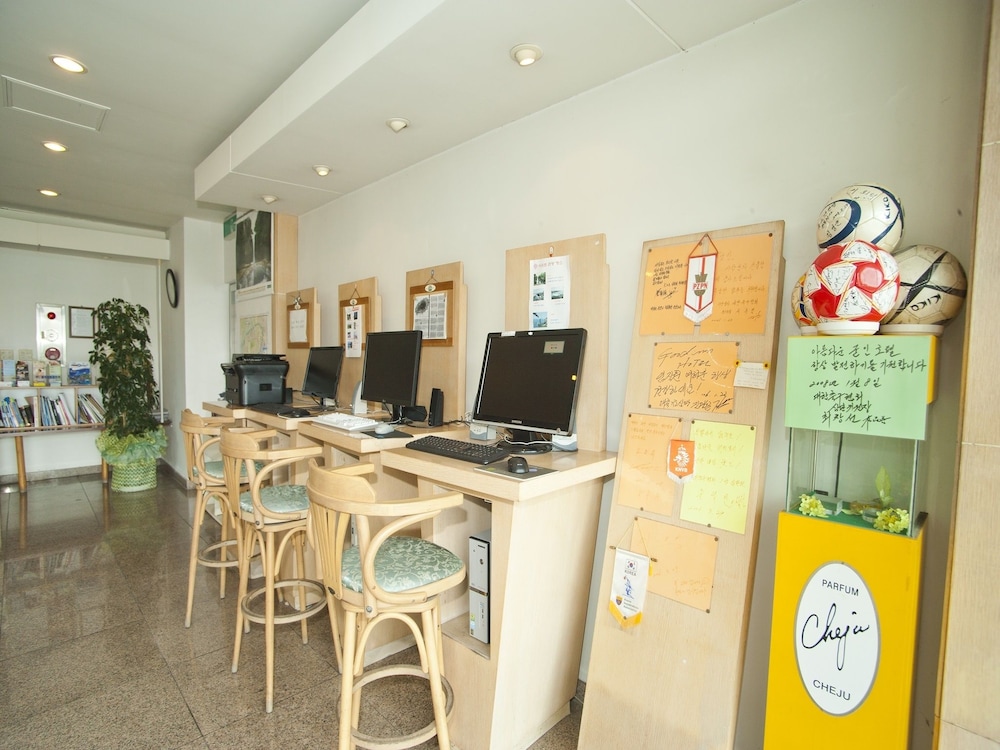 Good Inn Hotel 22/35