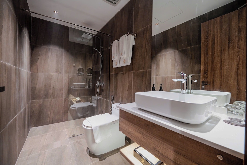 The Dream Suite 44/50