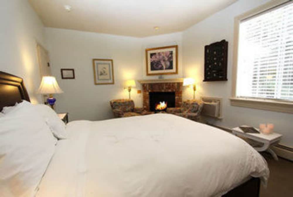 Inn at Occidental 14/50