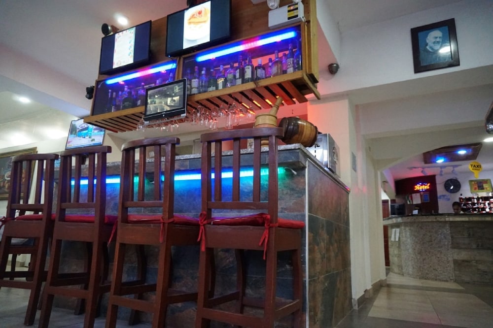 Hotel Restaurant Hamilton Beach Resort 2/66