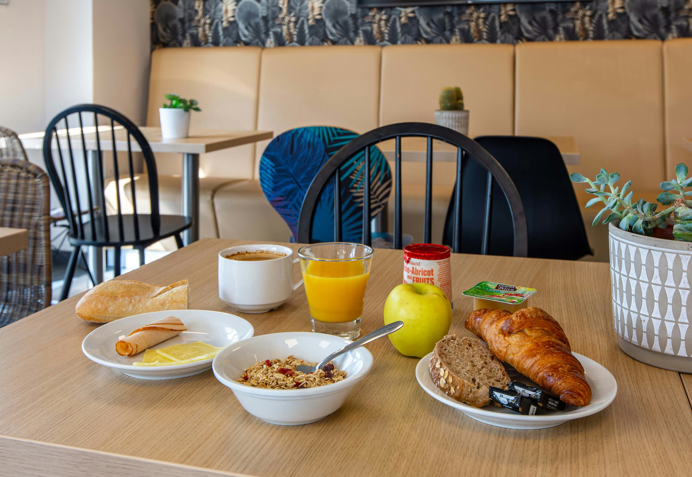 B&B HOTEL Chartres Oceane 16/17