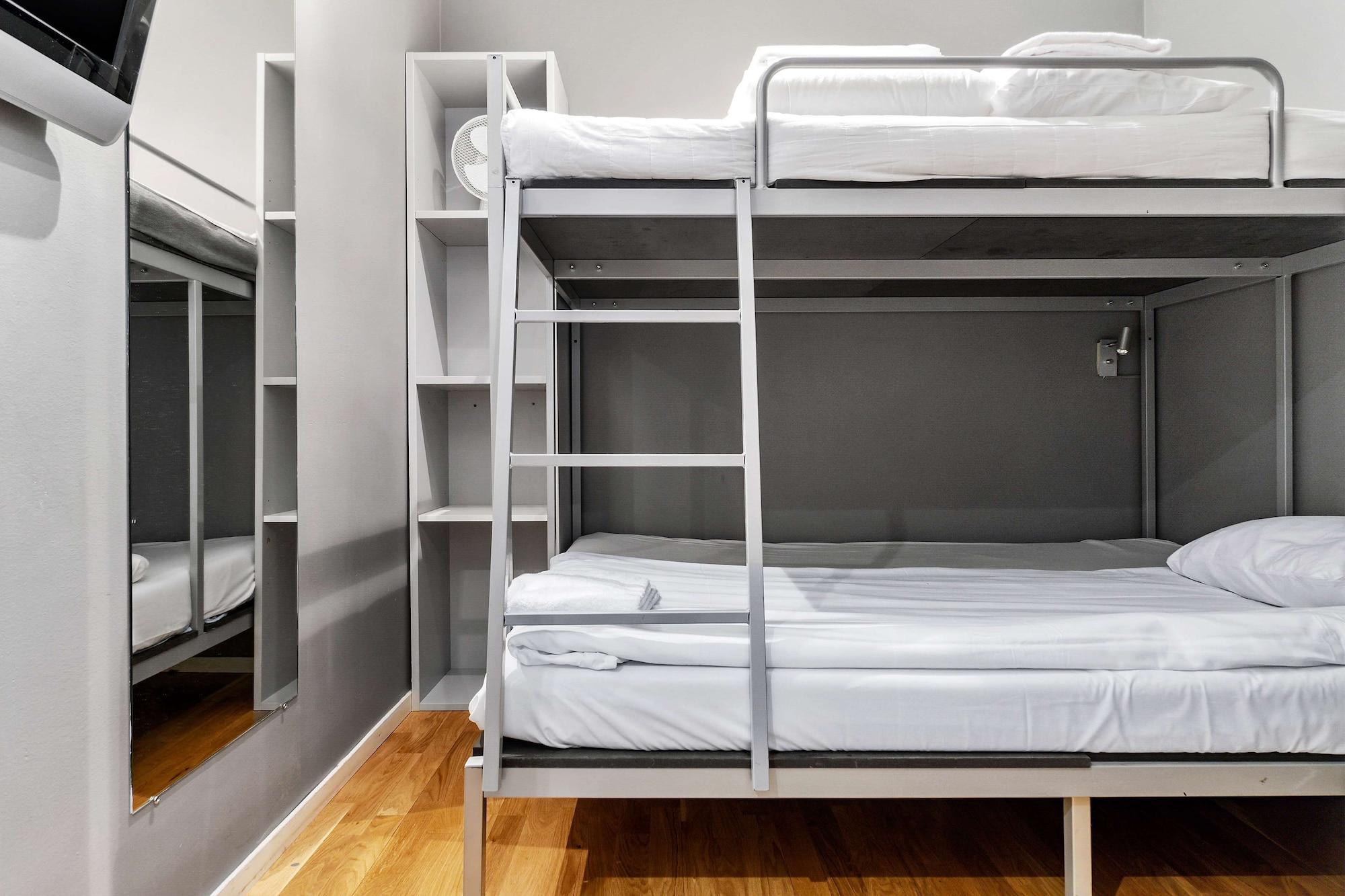 Economy, Multiple Beds, No Window