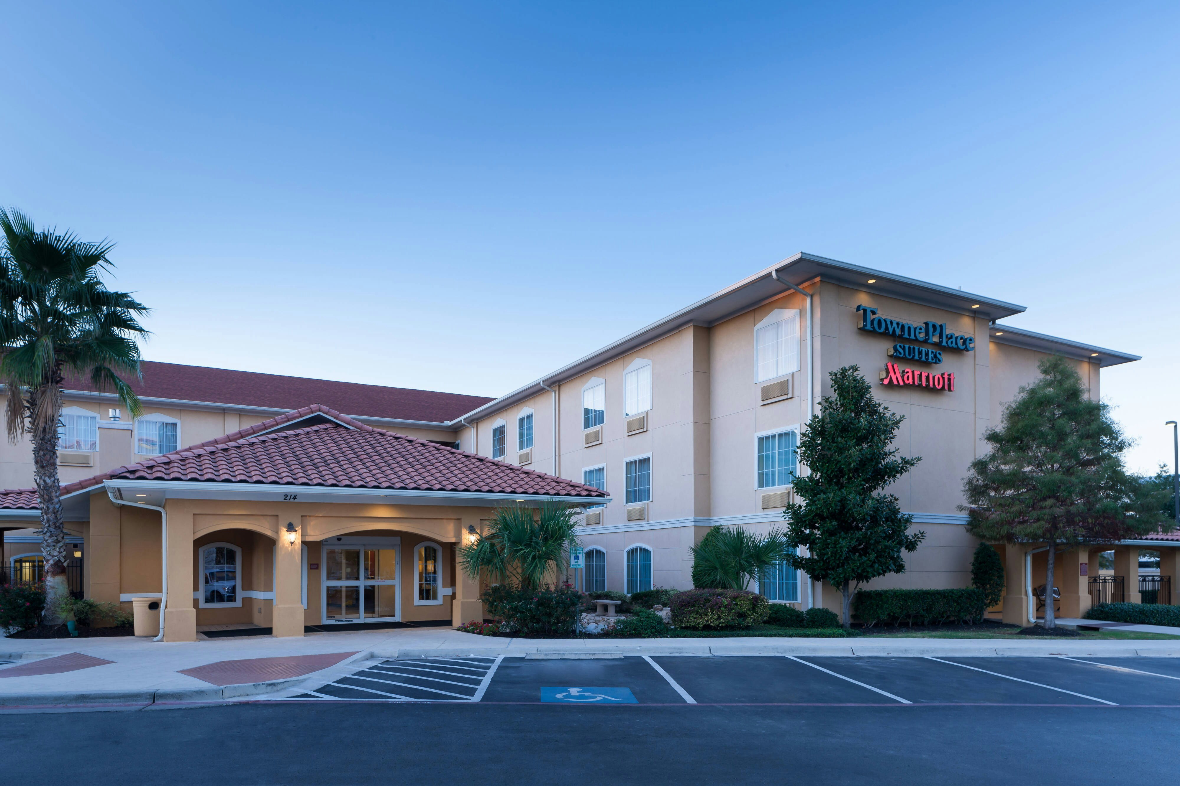 Towneplace Suites San Antonio Airport 38/39