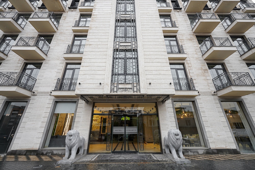 Dynasty Hotel & SPA