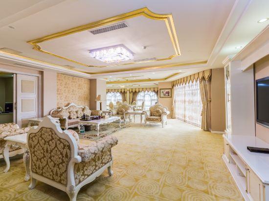 Hongdu Hotel 32/39