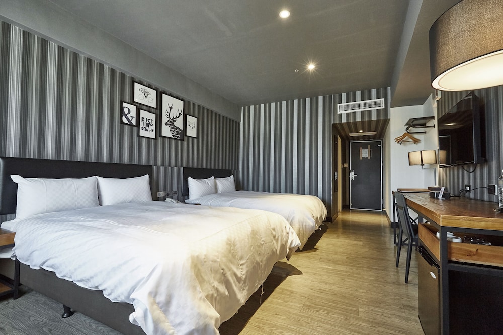 Fulidun Hotel 24/67