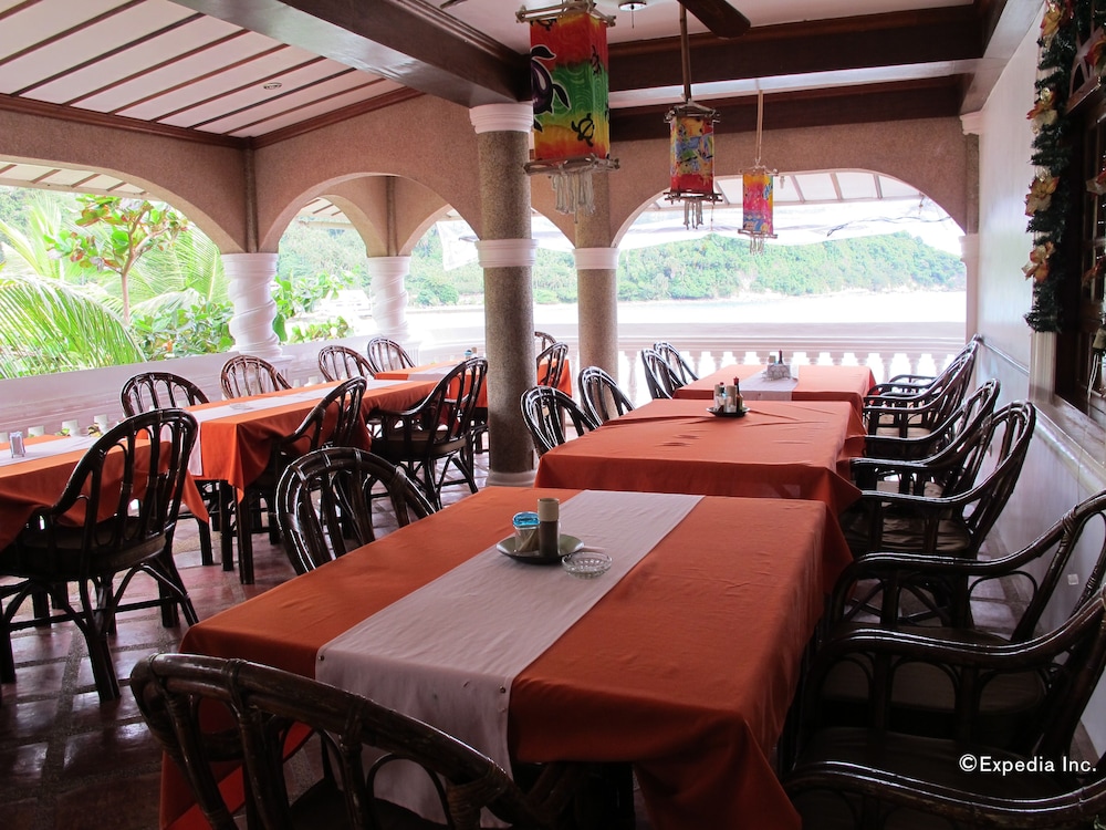 Blue Crystal Beach Resort 28/50