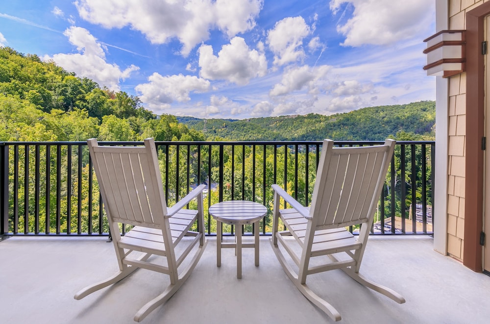 Holiday Inn Club Vacations Smoky Mountain Resort 24/50