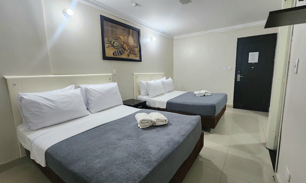 غرفة قياسية رباعية بسرير مزدوج وسريرين منفصلين، Bocagrande Cartagena de Indias 6/10