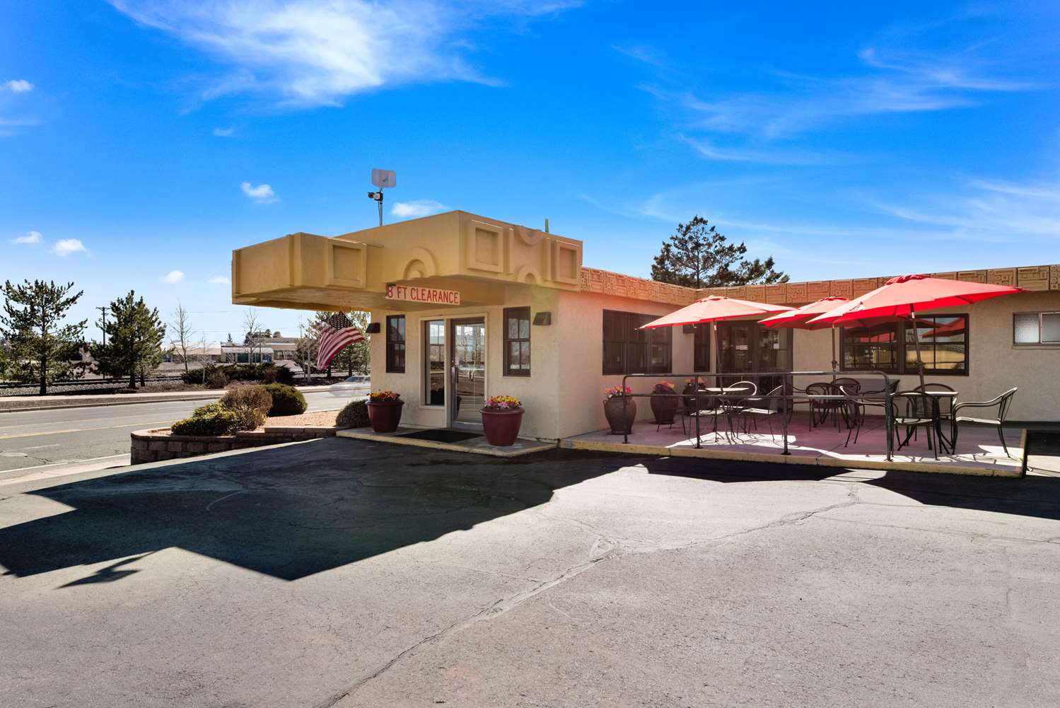 Kings House Motor Hotel, a Dazzler Select by Wyndham 20/21