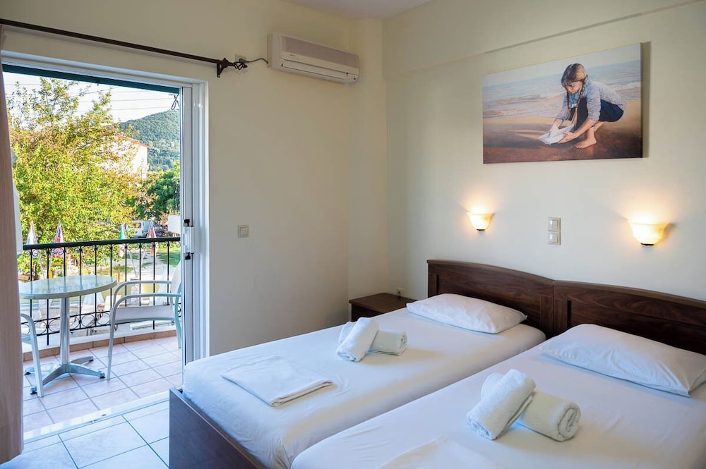 Konstantinos Hotel 19/55