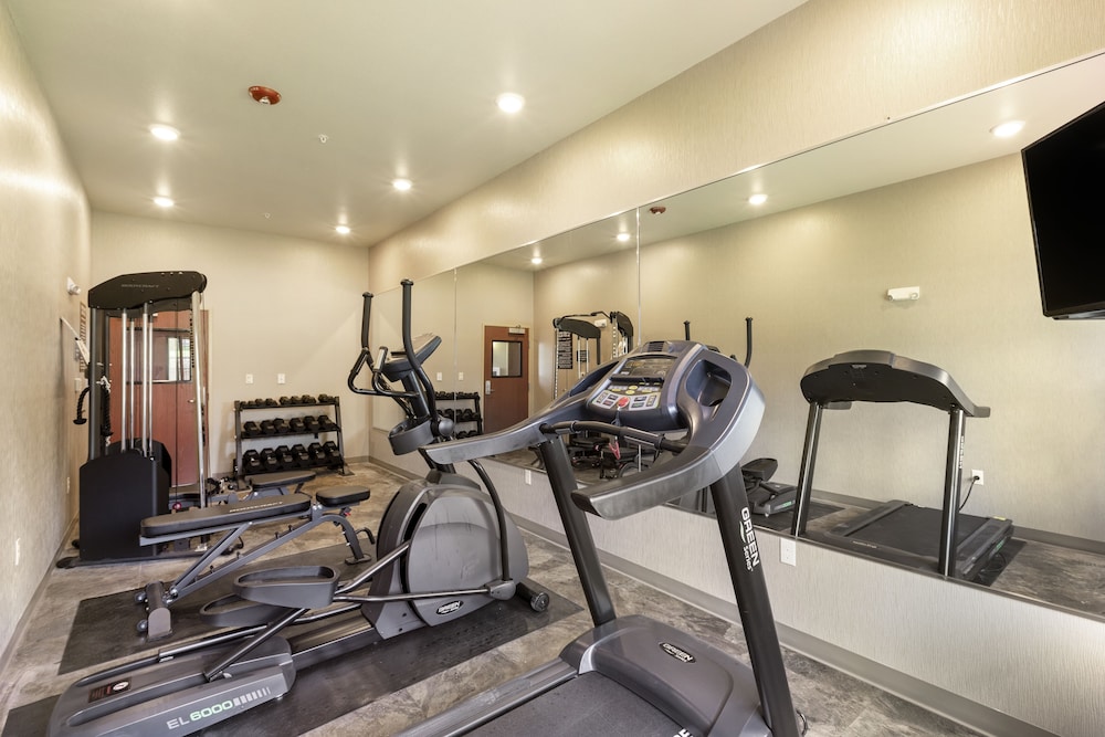 Cobblestone Hotel & Suites Janesville 18/38