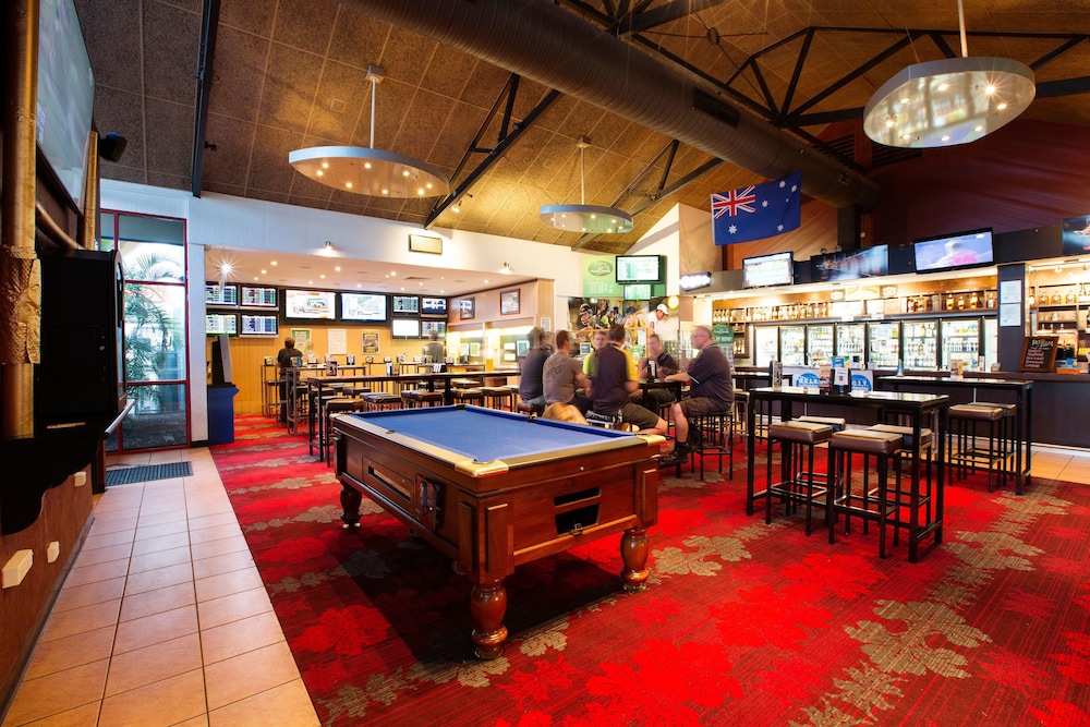 Glenmore Tavern 38/57