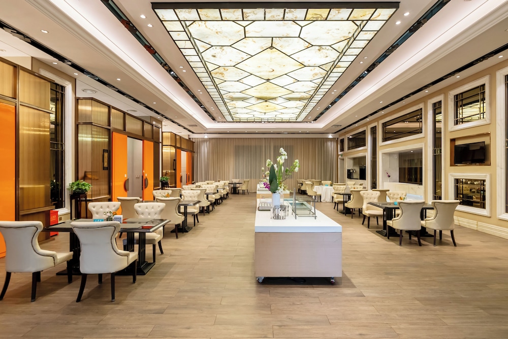 Guangdong Hotel Shanghai 27/38