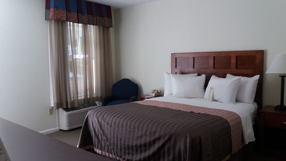 Inn at Cemetery Hill 12/50