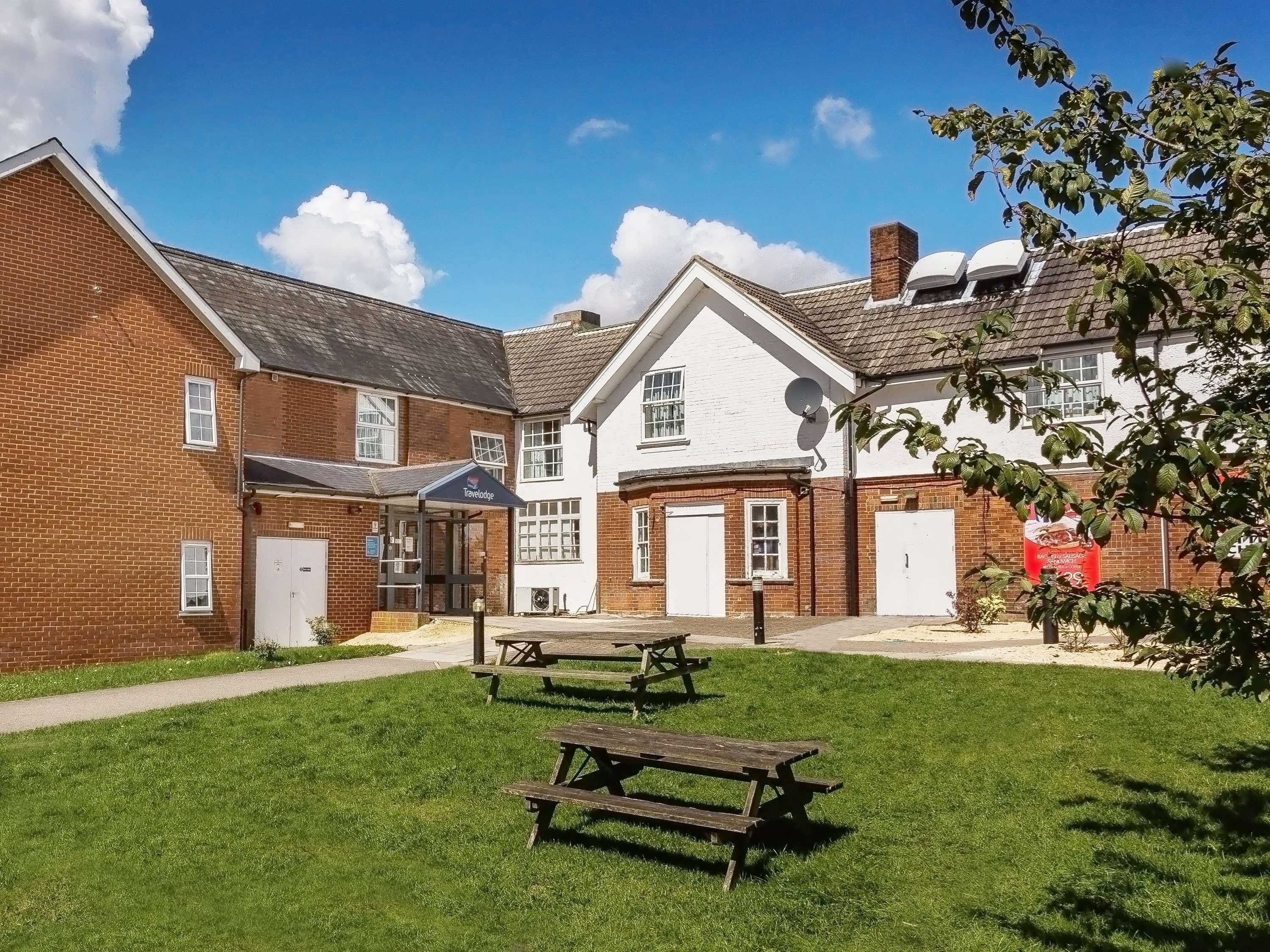 Travelodge Stoney Cross Lyndhurst 24/32