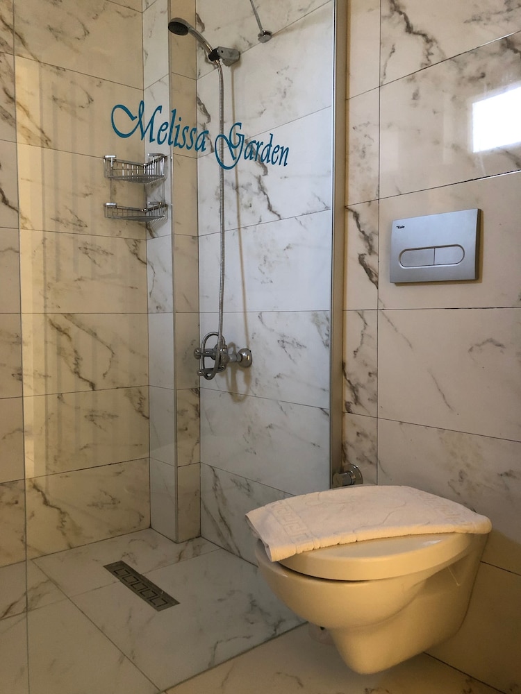 Melissa Garden Aparthotel 57/58