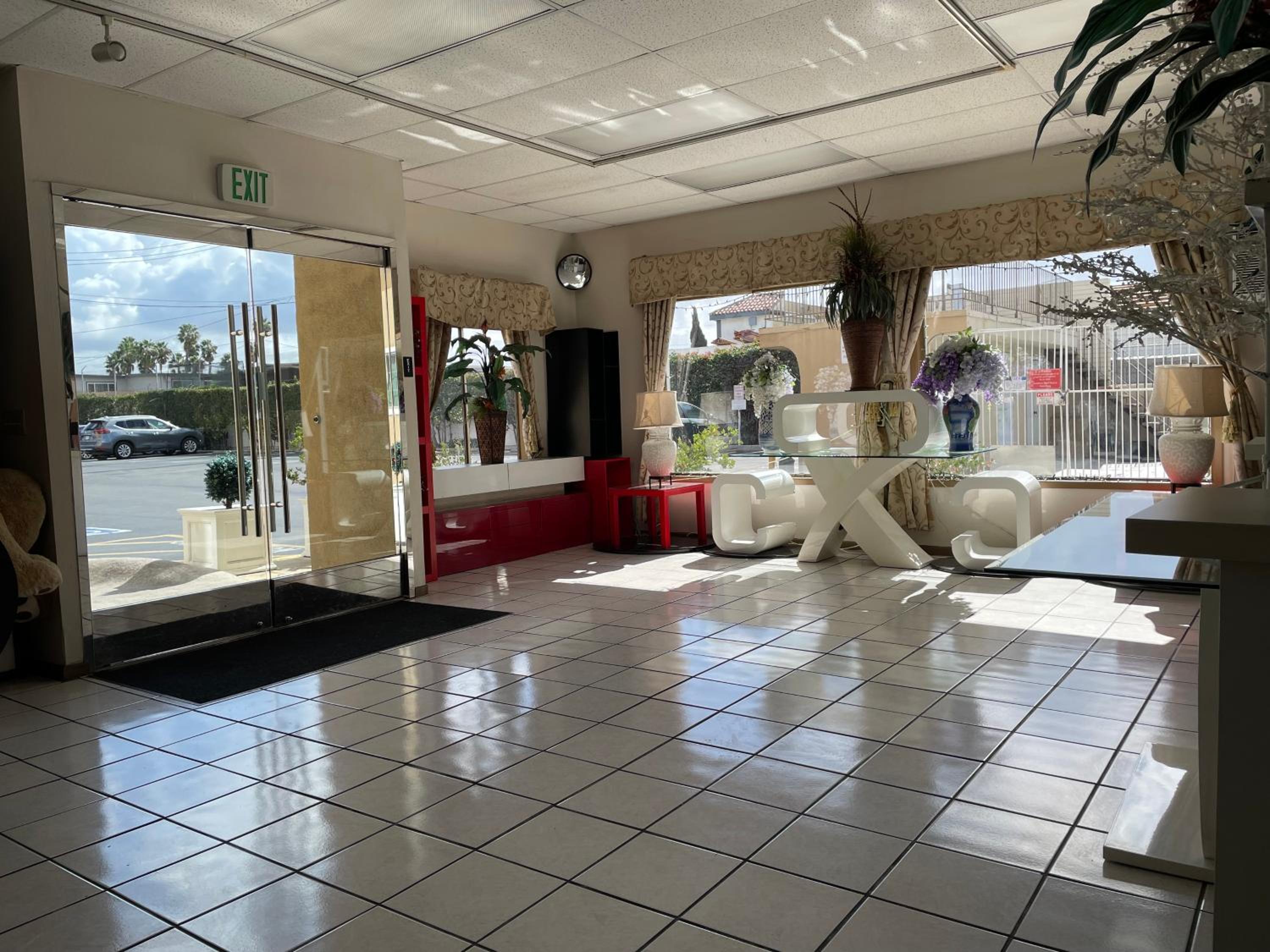 Grand Inn 24/38
