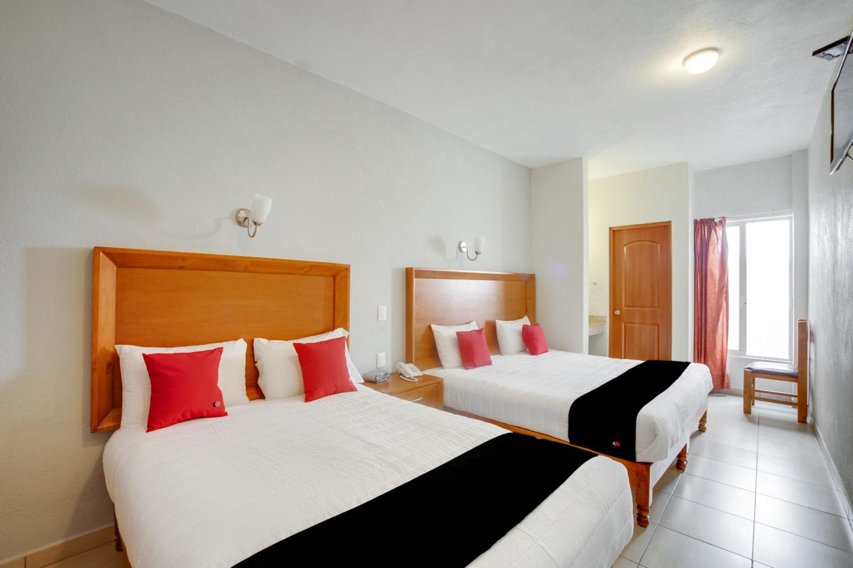 Hotel Patzcuaro 21/56