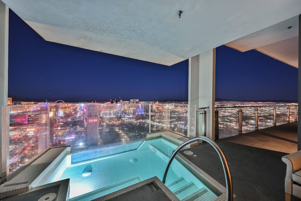 StripViewSuites at Palms Place 54/79