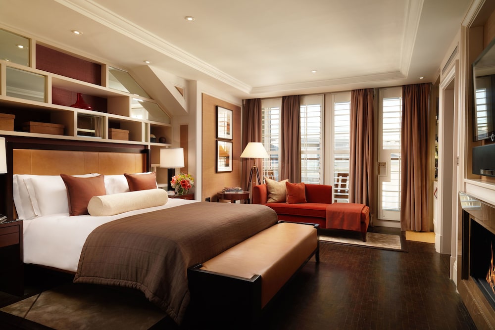 Corinthia Hotel London 23/81