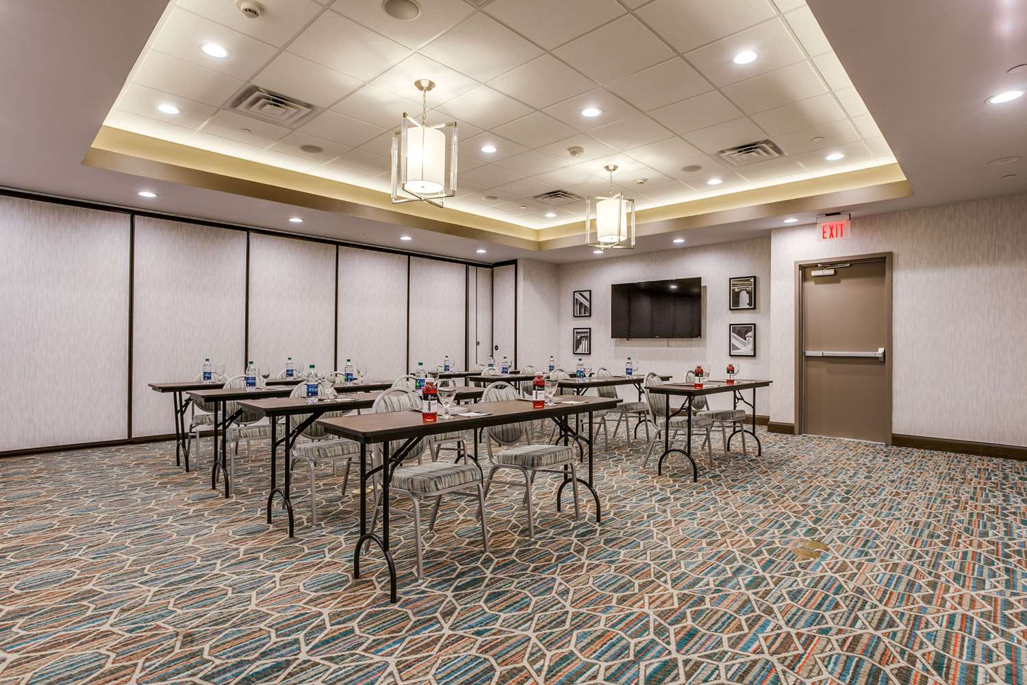 Hampton Inn & Suites North Dallas Central Expy 20/26