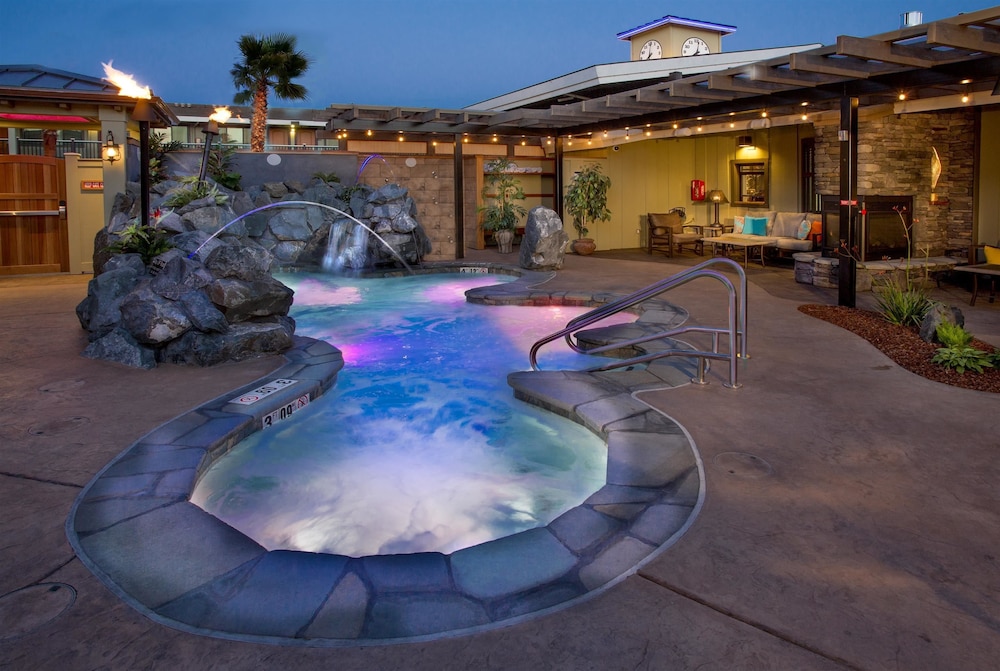Best Western Plus Humboldt Bay Inn 3/47
