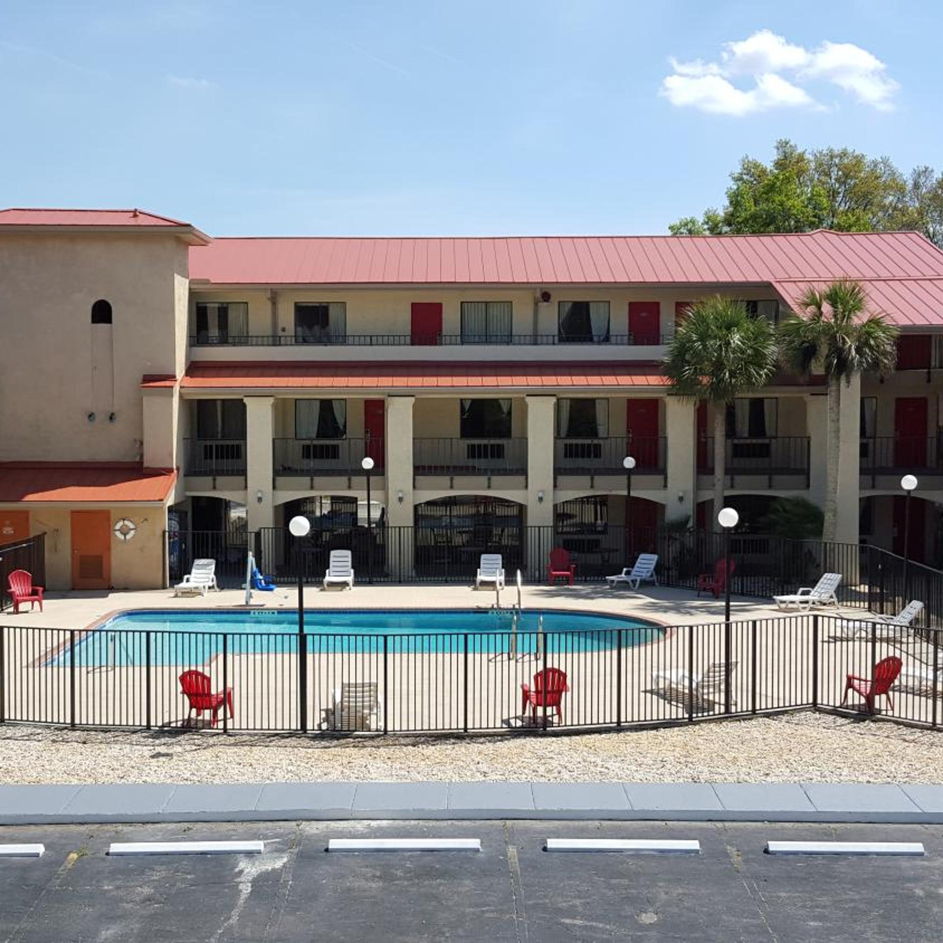 Tricove Inn and Suites 7/36