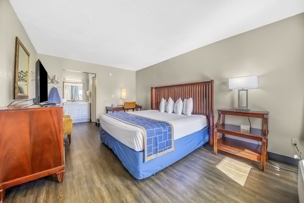 Econo Lodge Daytona Beach - Speedway 22/48