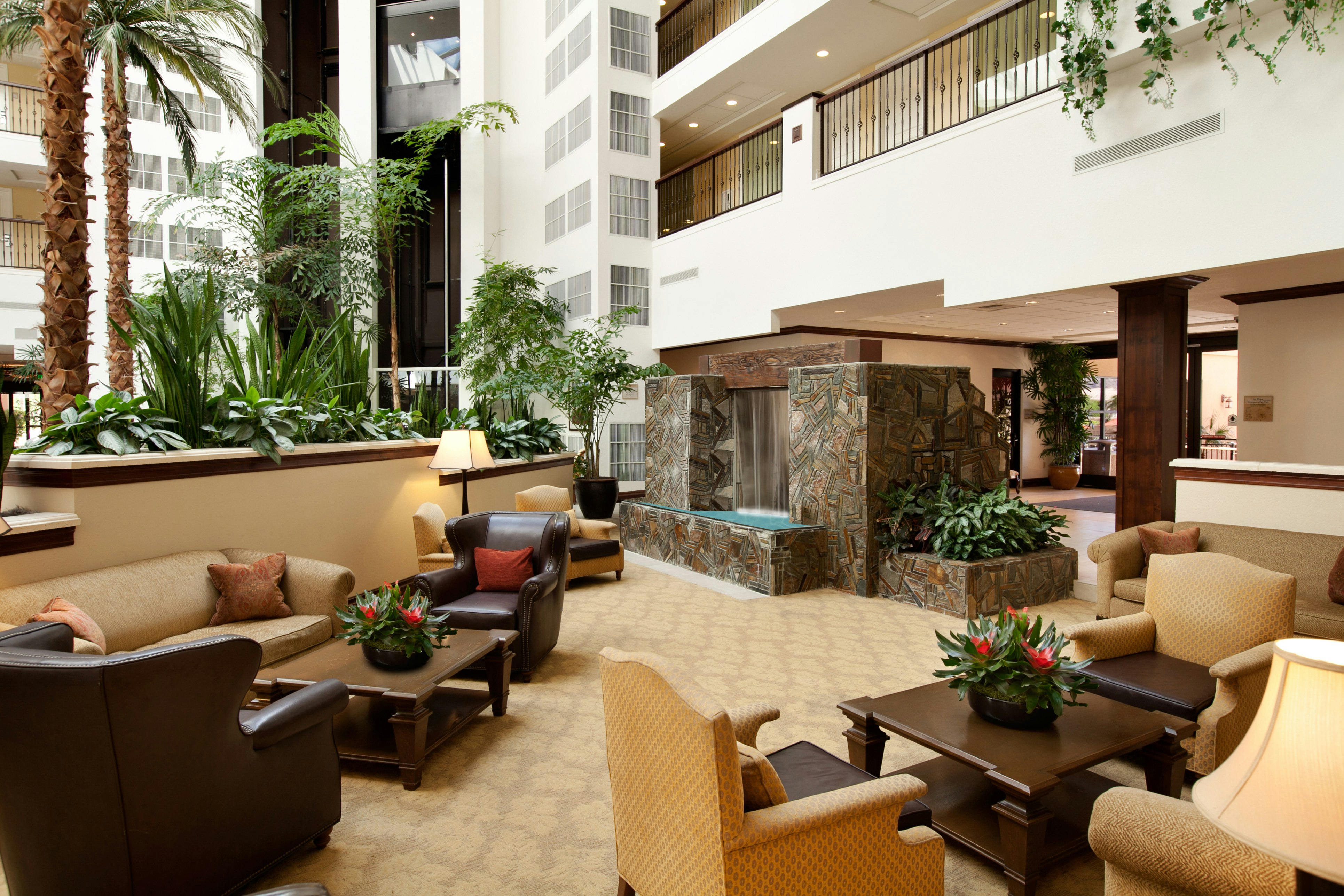 Embassy Suites La Quinta & Spa 45/85