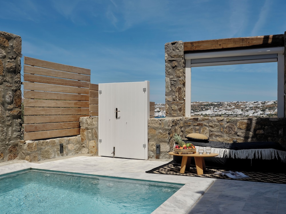 Mykonos No5 Suites and Villas 16/40