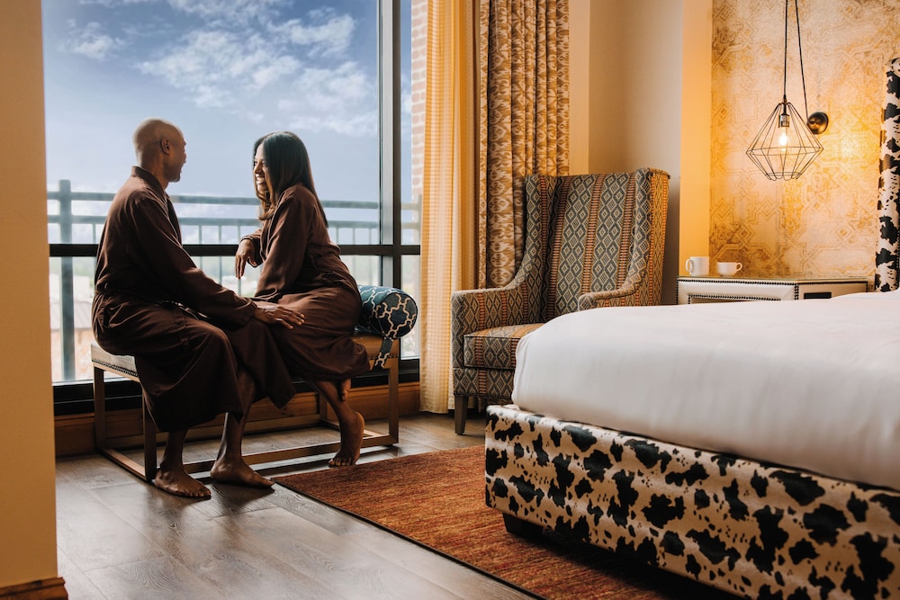 Brownwood Hotel & Spa 12/66