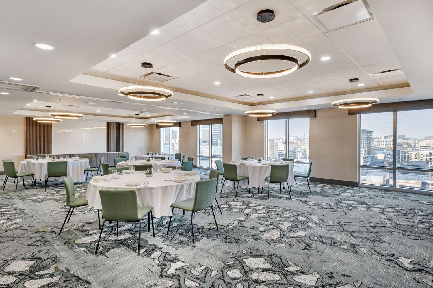 Cambria Hotel Nashville Midtown 35/39