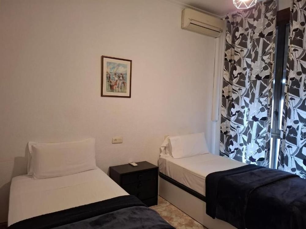 Hostal Palacios Fuencarral 56/67