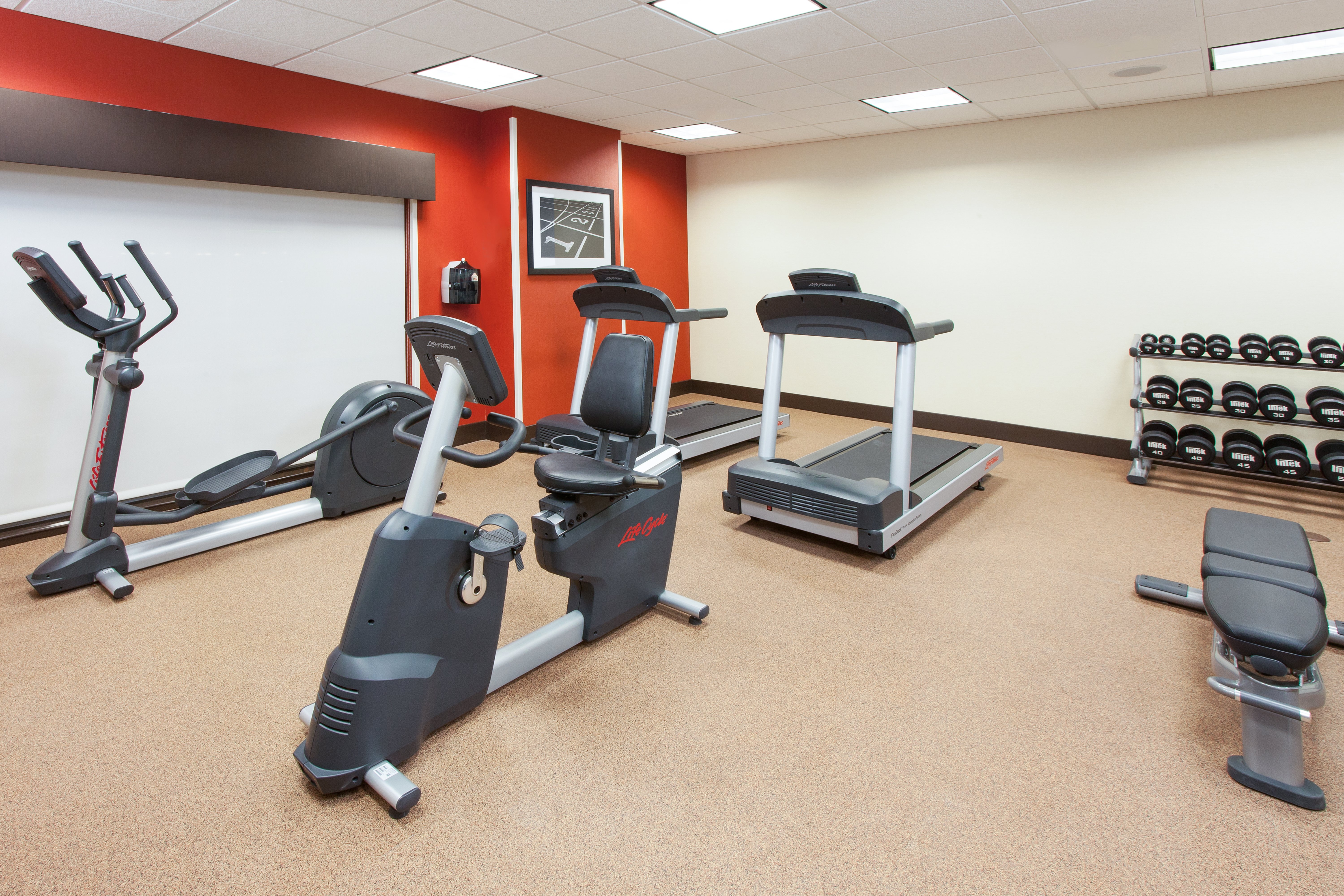 Holiday Inn Express Suites Sandusky 21/42