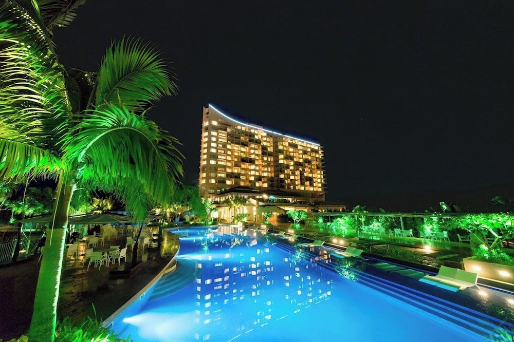 Oriental Hotel Okinawa Resort and Spa 7/63