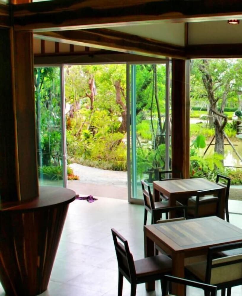 Taman Spa Resort 57/70