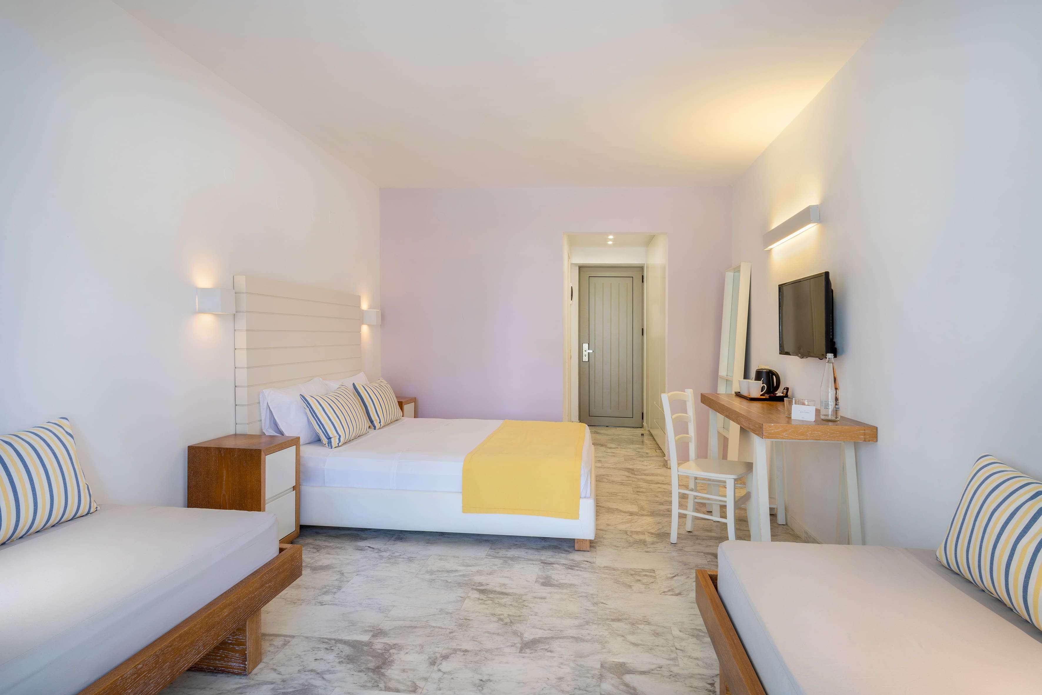 Room, Garden or Pool View