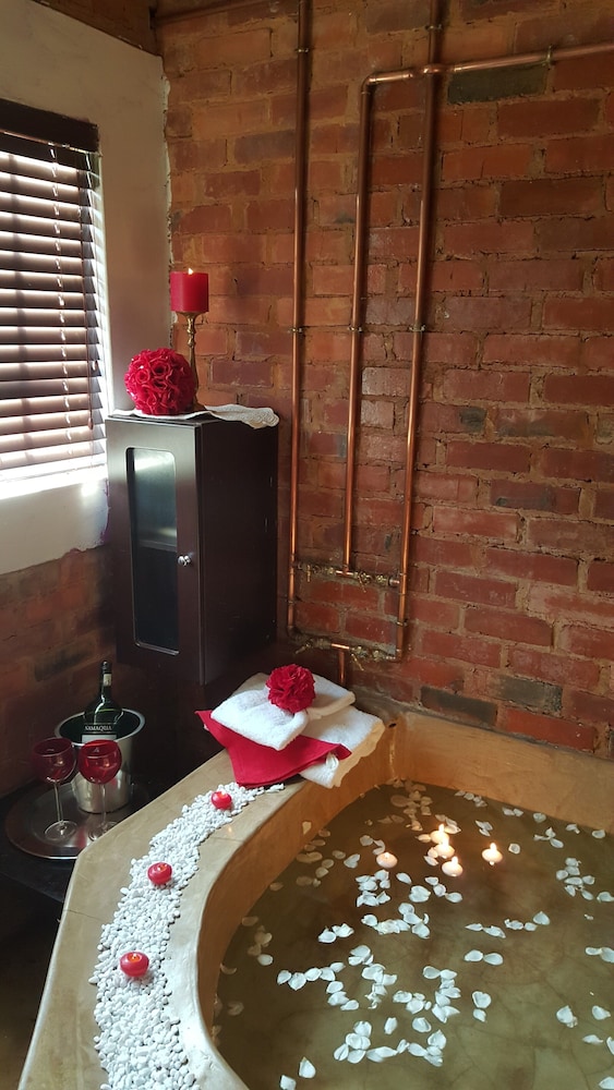 Millstream Inn Guesthouse 12/42