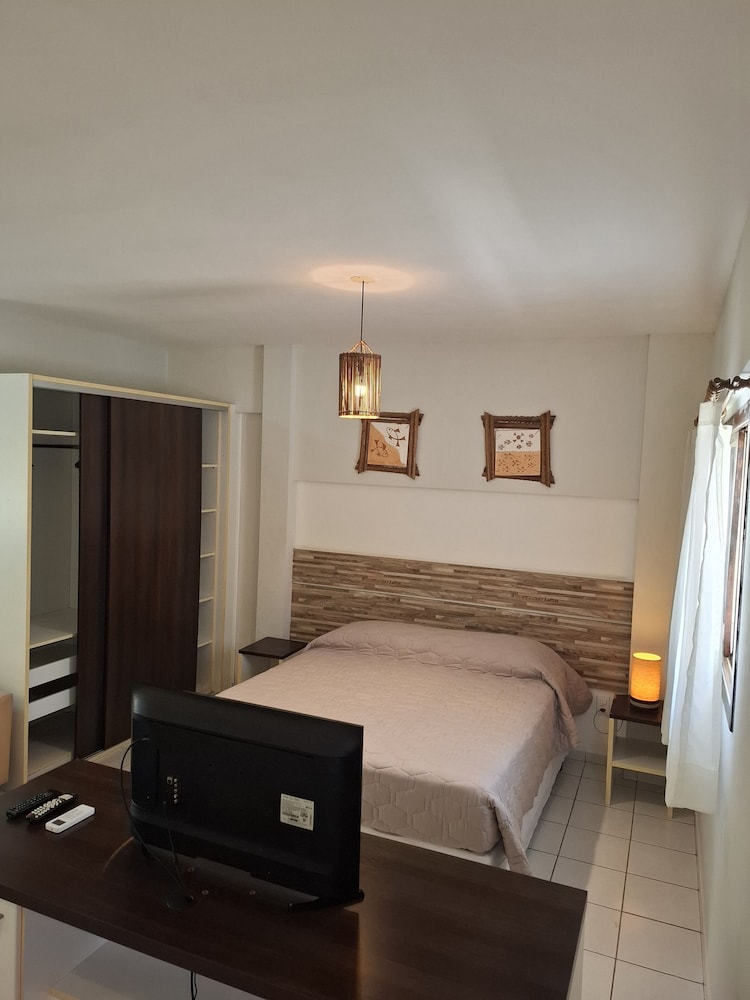 غرفة ديلوكس ثلاثية بسرير مزدوج وسرير فردي، Apart Hotel Serantes 3/10