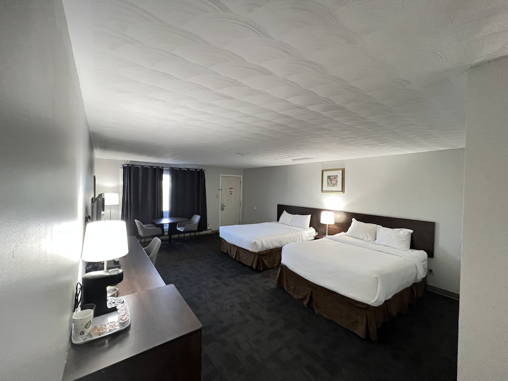 Travelodge By Wyndham Cochrane 21/32
