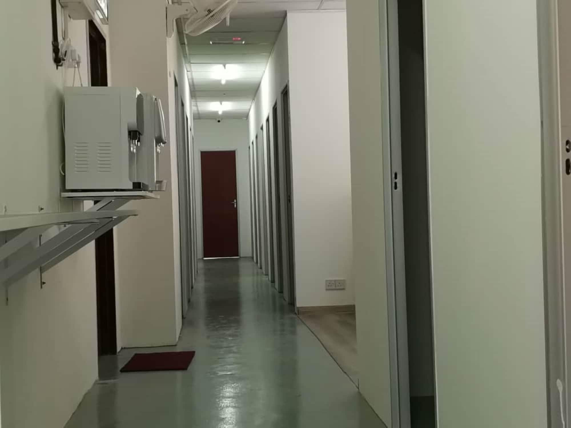 Hotel O Sri Rampai Metro Hostel 42/43