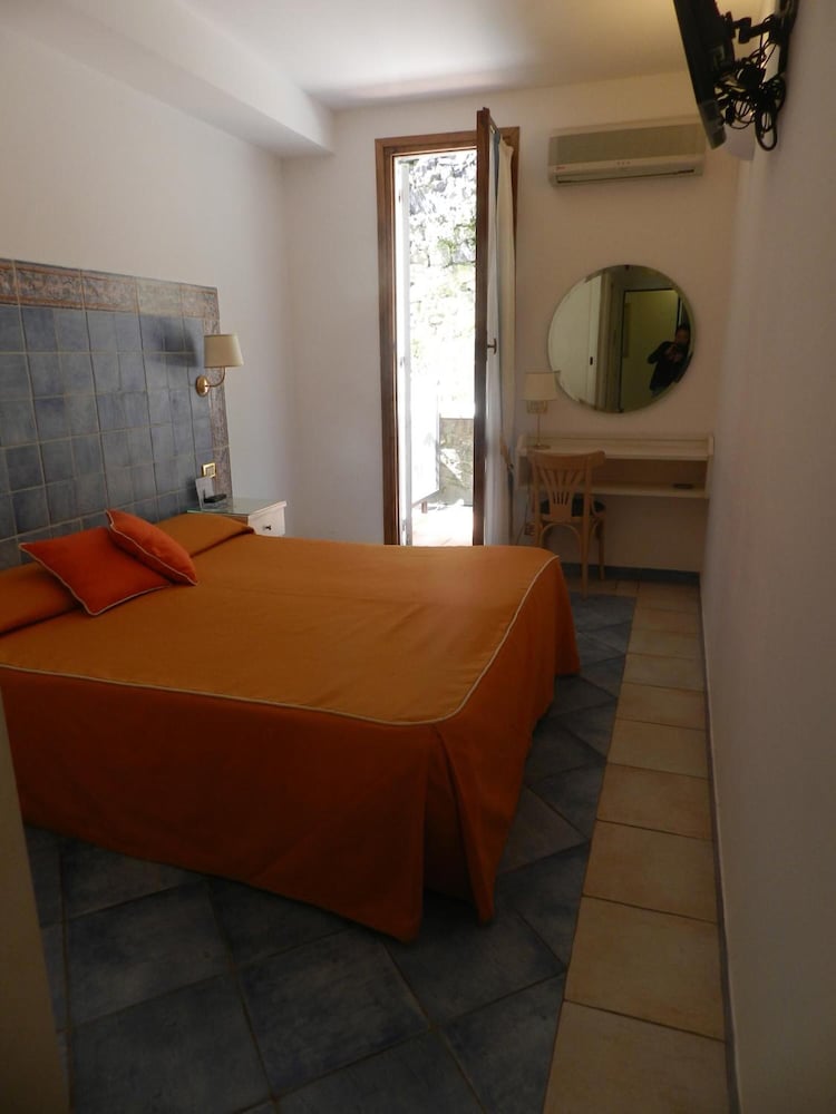 Hotel Punta Mesco 15/27