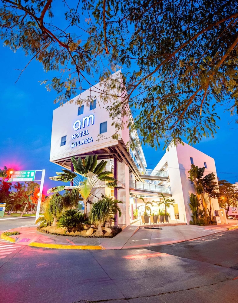 Am Hotel And Plaza 5/65