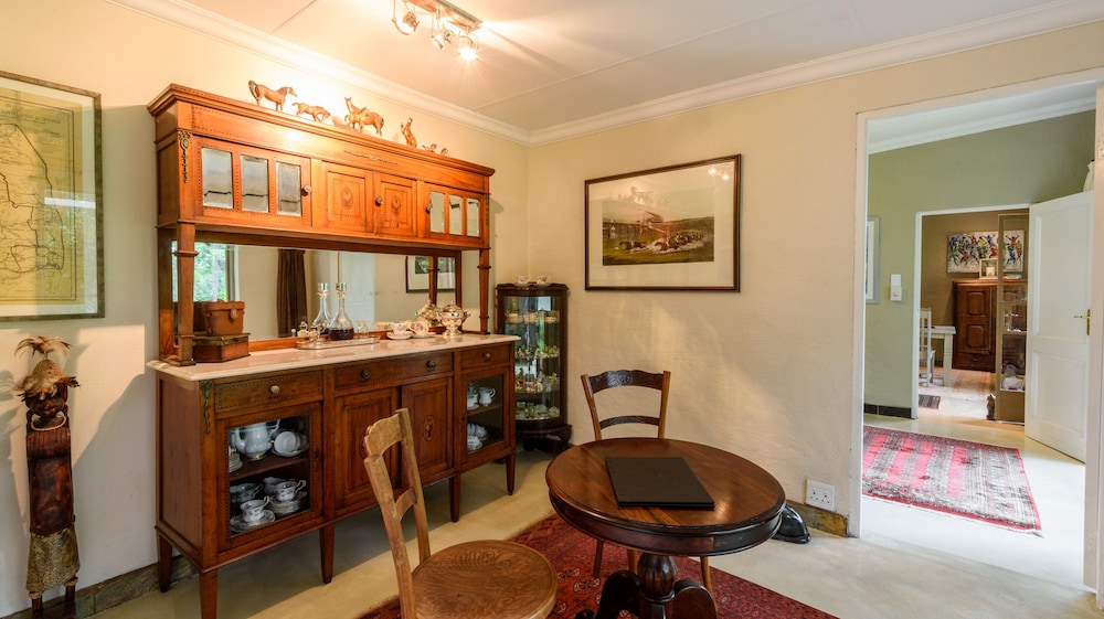 Khaya Ndlovu Manor House 8/72