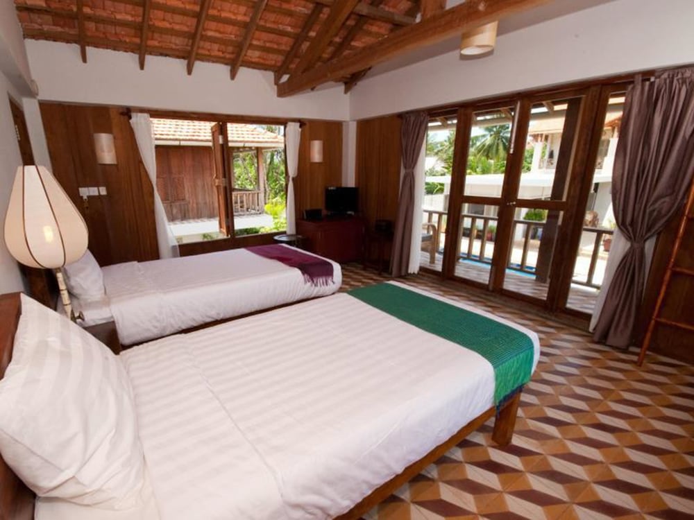 Bambu Hotel 26/53